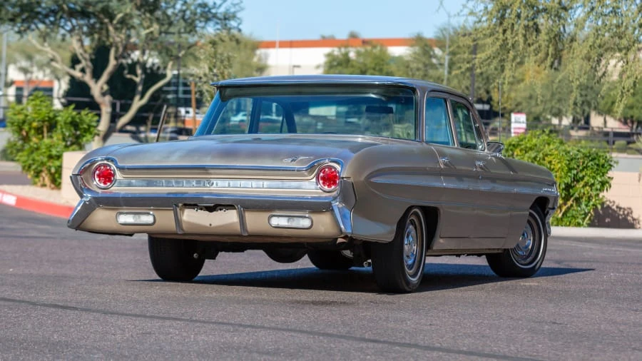 1961 Oldsmobile 88 - Image 13 of 20