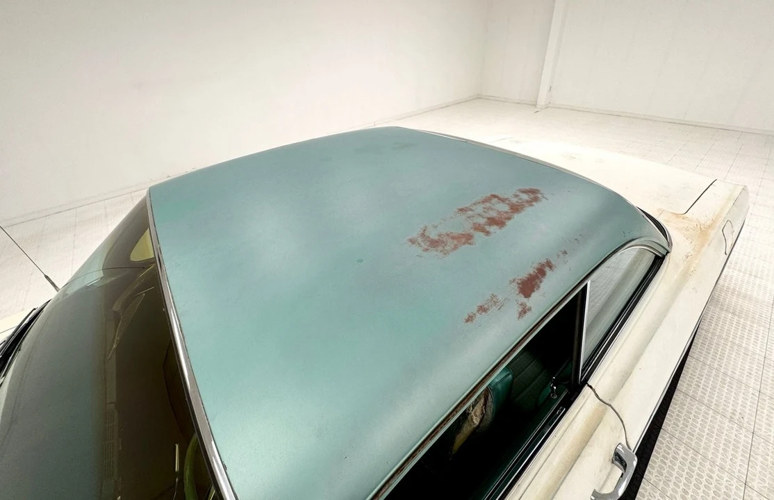 1961 Oldsmobile 88 - Image 15 of 31