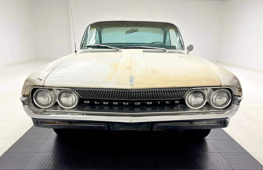 1961 Oldsmobile 88 - Image 8 of 31