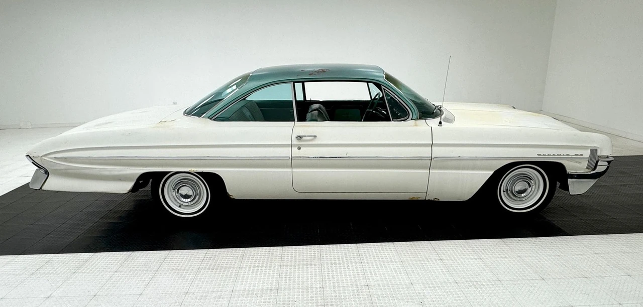 1961 Oldsmobile 88 - Image 6 of 12