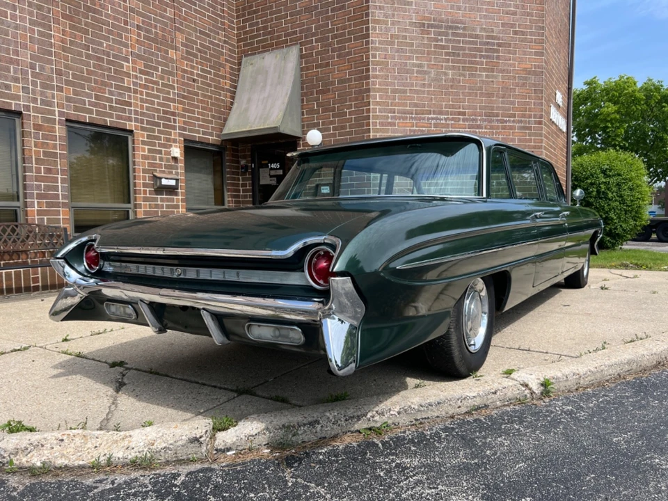 1961 Oldsmobile 88 - Image 6 of 31
