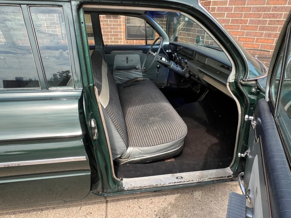 1961 Oldsmobile 88 - Image 30 of 31
