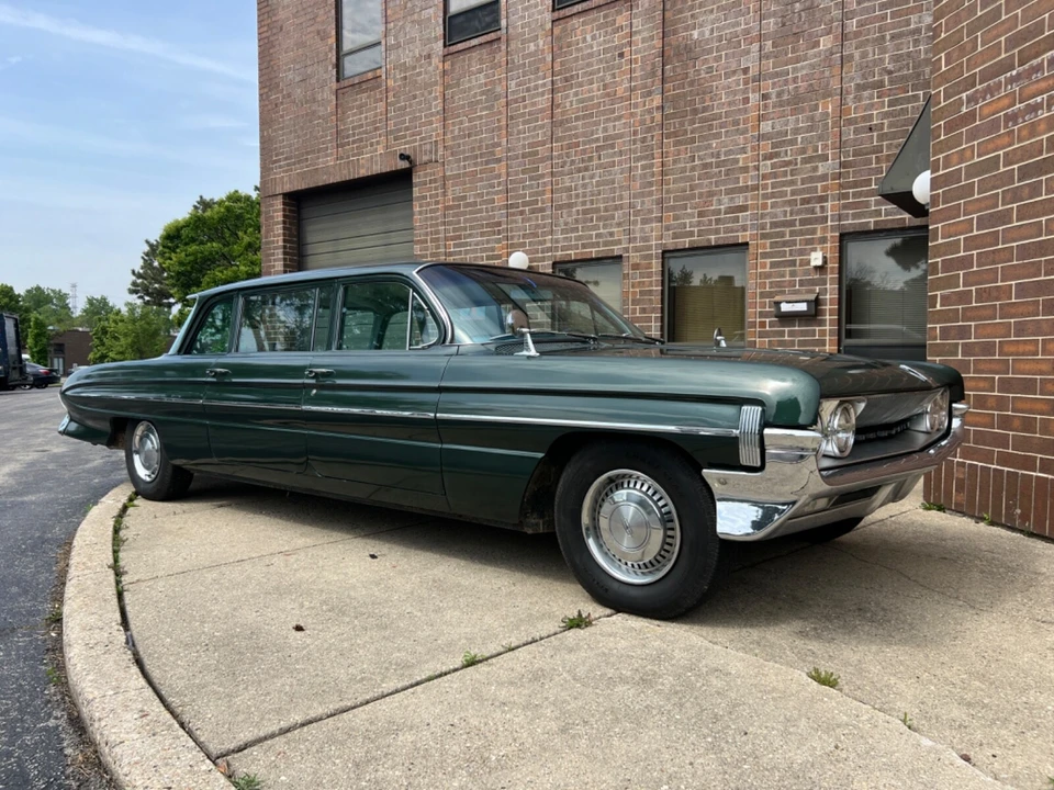 1961 Oldsmobile 88 - Image 9 of 31