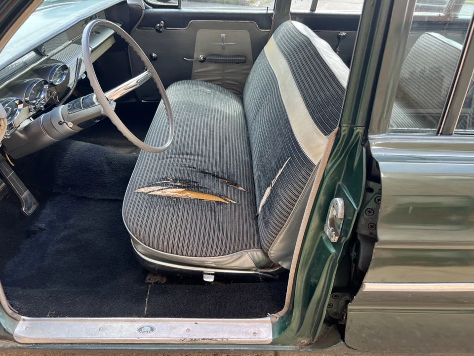 1961 Oldsmobile 88 - Image 18 of 31