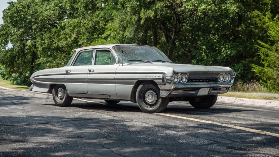 1961 Oldsmobile 88 - Image 24 of 31