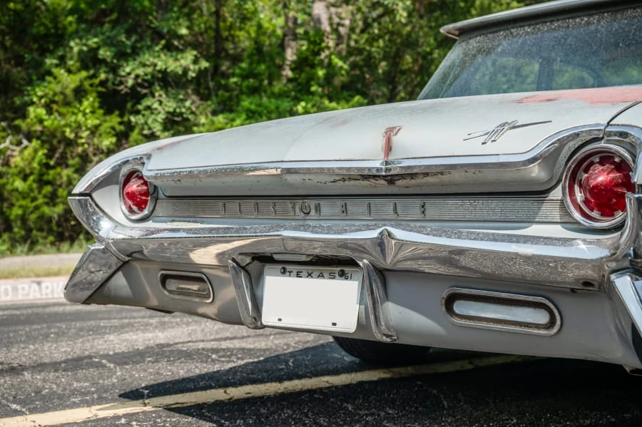 1961 Oldsmobile 88 - Image 15 of 31