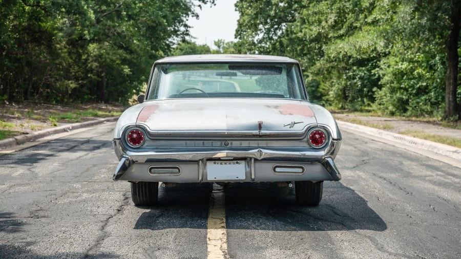 1961 Oldsmobile 88 - Image 5 of 31