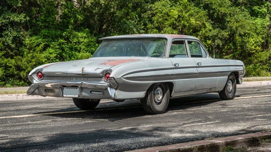1961 Oldsmobile 88 - Image 18 of 31