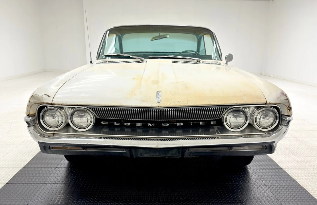 1961 Oldsmobile 88 - Image 8 of 12