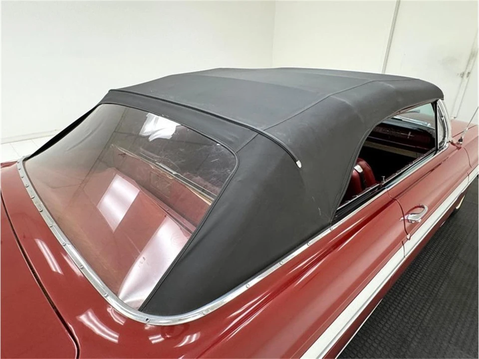 1961 Oldsmobile Starfire - Image 26 of 31