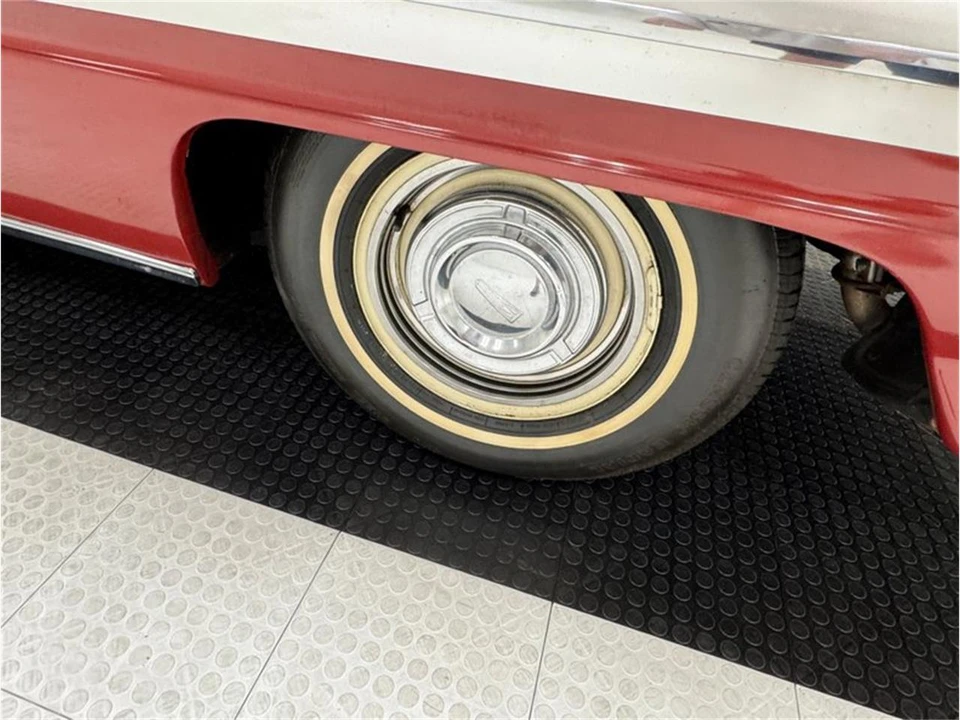 1961 Oldsmobile Starfire - Image 22 of 31