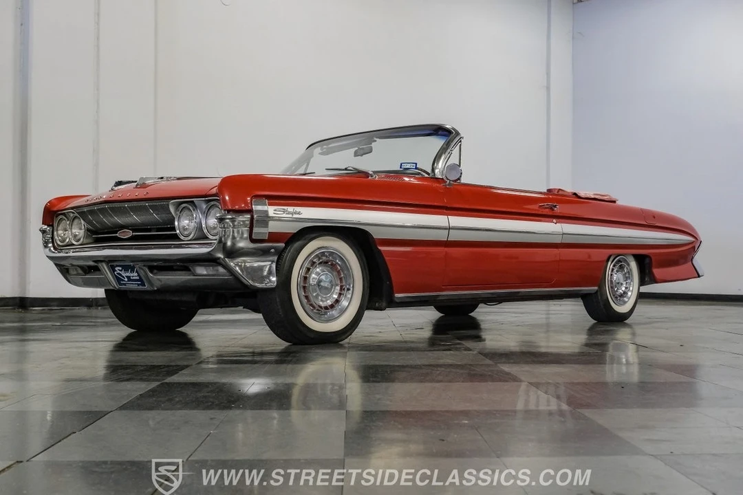 1961 Oldsmobile Starfire - Image 21 of 21