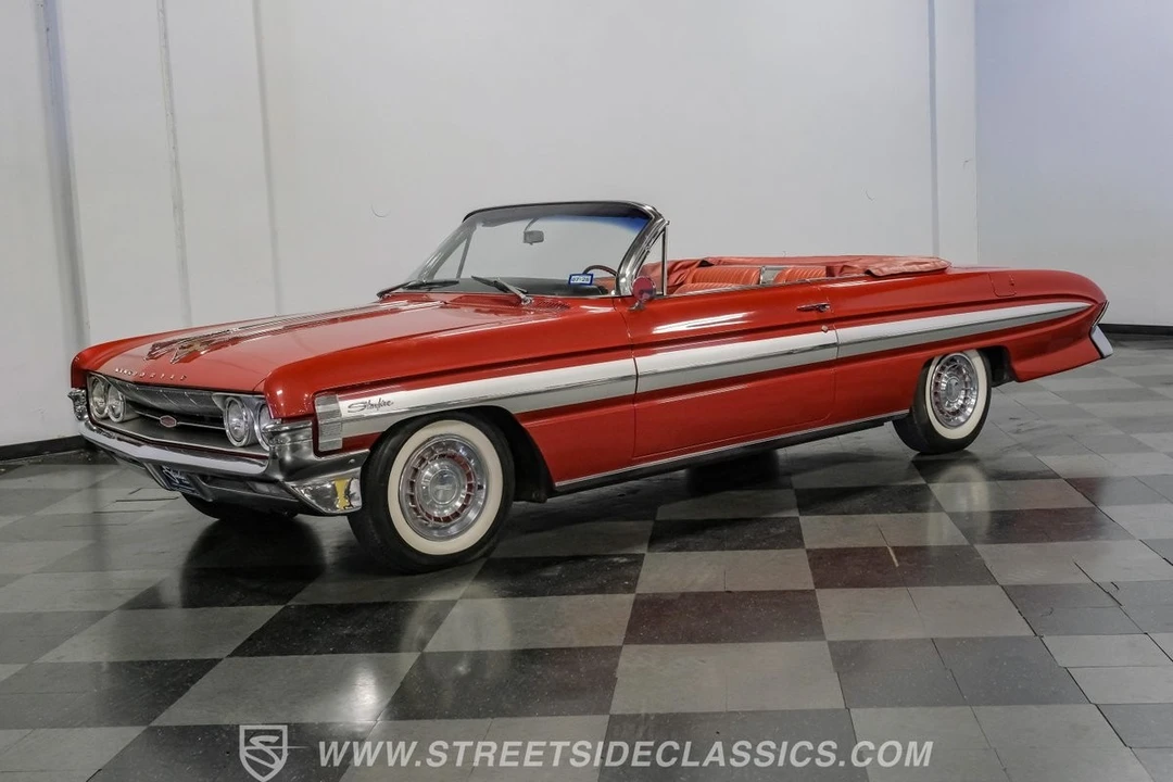 1961 Oldsmobile Starfire - Image 6 of 21