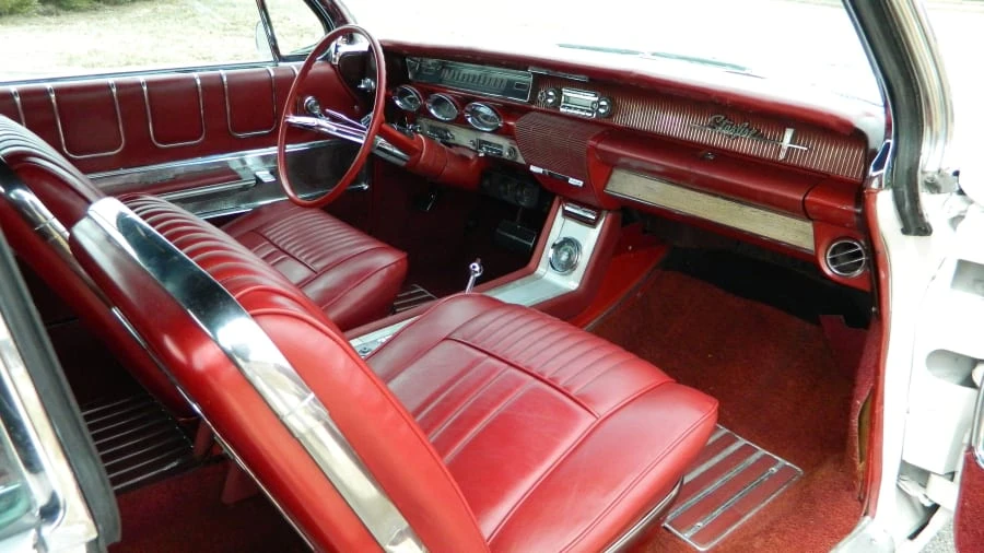 1961 Oldsmobile Starfire - Image 5 of 8
