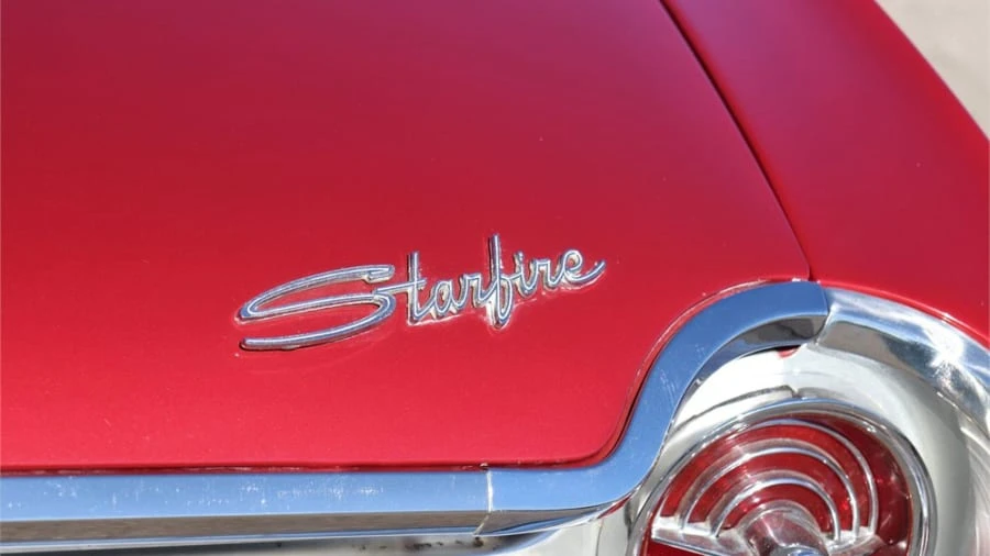 1961 Oldsmobile Starfire - Image 11 of 19