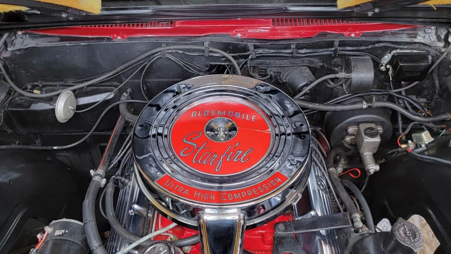 1961 Oldsmobile Starfire - Image 9 of 25
