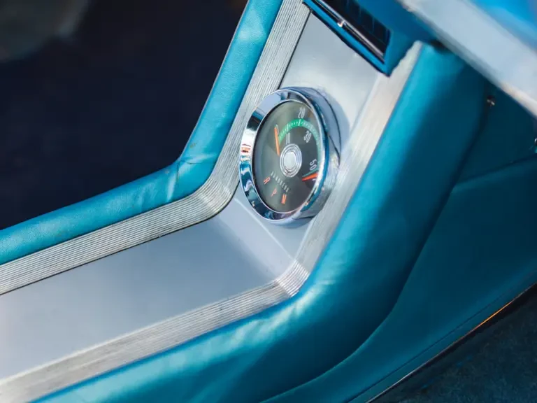 1961 Oldsmobile Starfire - Image 21 of 31