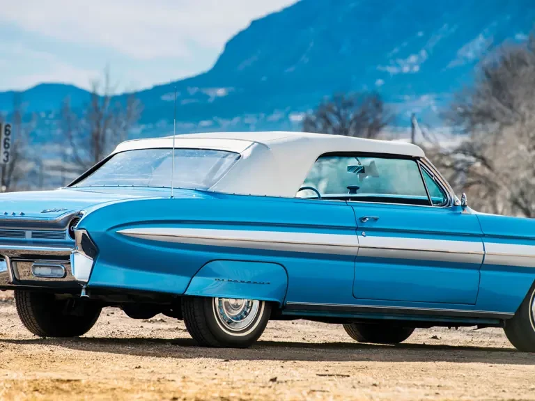 1961 Oldsmobile Starfire - Image 11 of 31