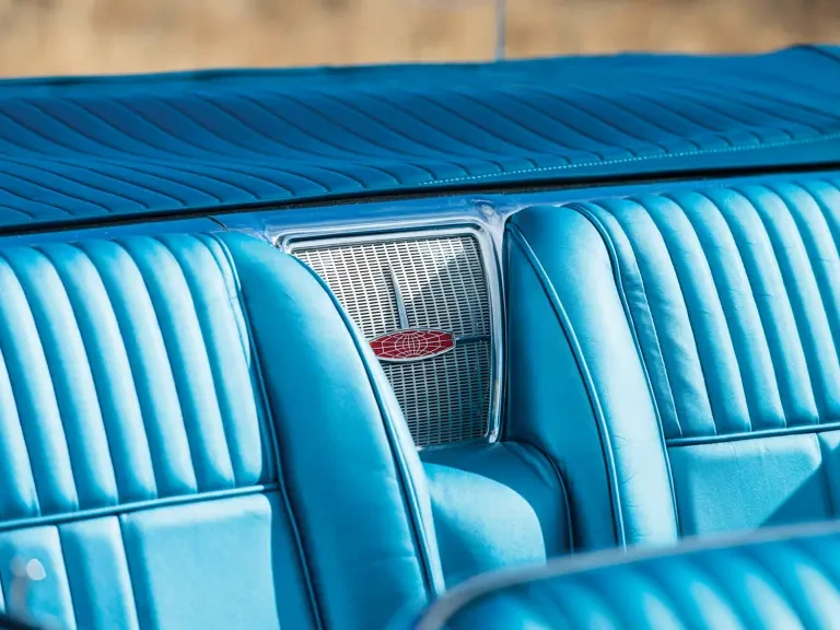 1961 Oldsmobile Starfire - Image 16 of 31