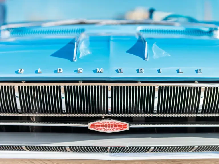 1961 Oldsmobile Starfire - Image 12 of 31