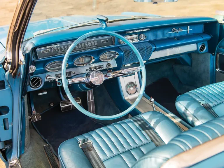 1961 Oldsmobile Starfire - Image 5 of 31