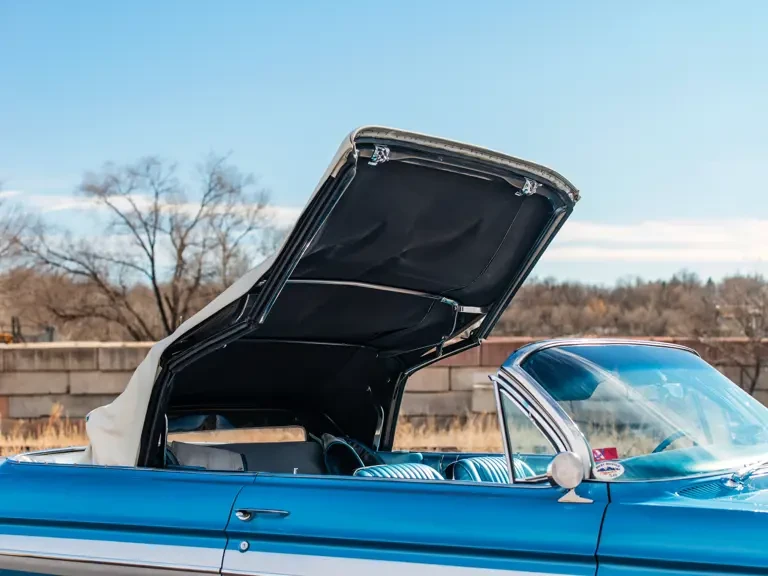 1961 Oldsmobile Starfire - Image 20 of 31