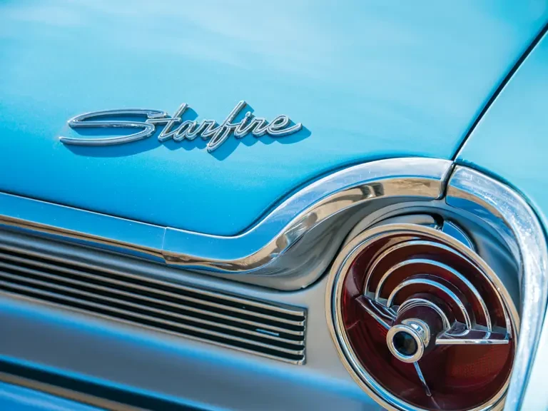 1961 Oldsmobile Starfire - Image 13 of 31