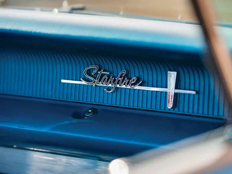 1961 Oldsmobile Starfire - Image 22 of 31