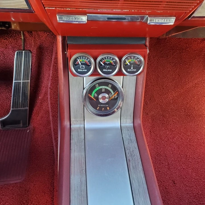 1961 Oldsmobile Starfire - Image 8 of 14