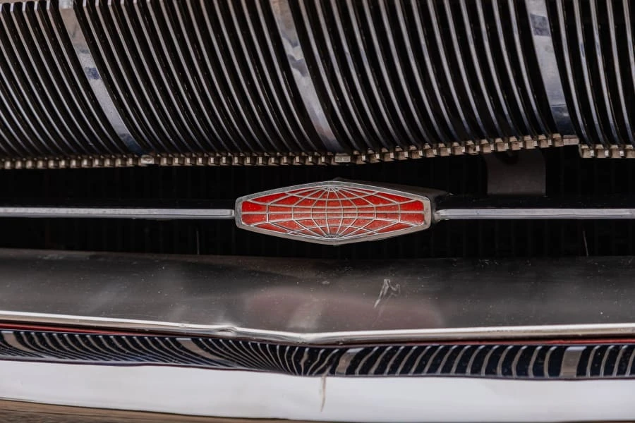 1961 Oldsmobile Starfire - Image 10 of 31
