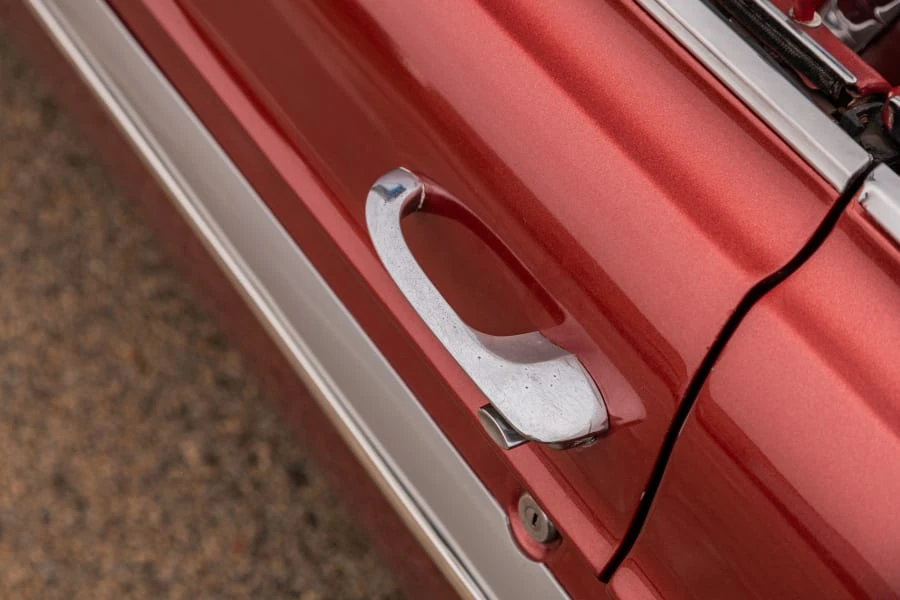 1961 Oldsmobile Starfire - Image 7 of 31