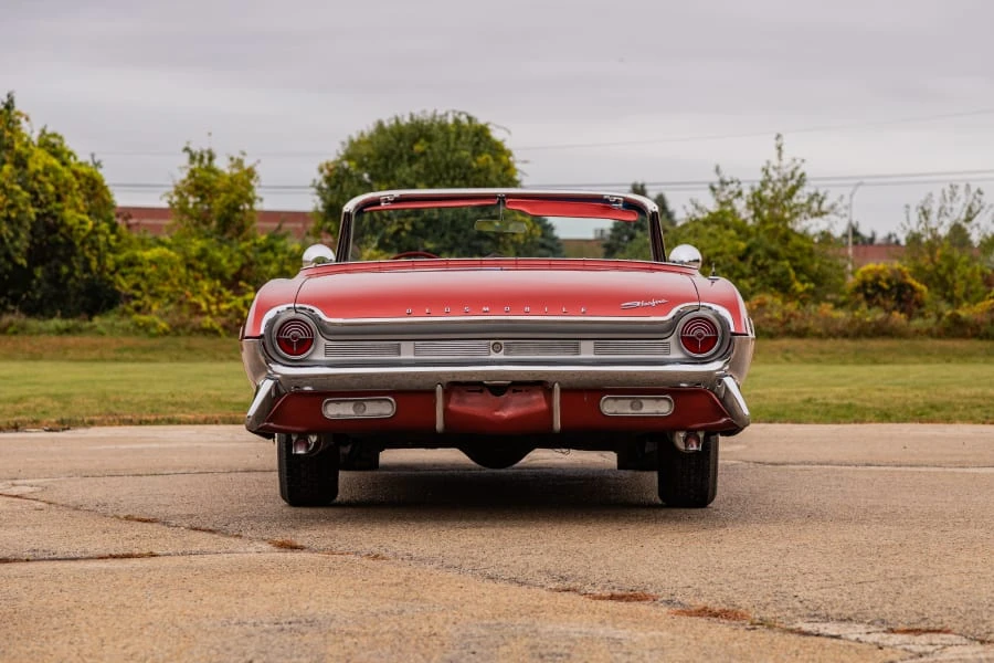 1961 Oldsmobile Starfire - Image 5 of 31