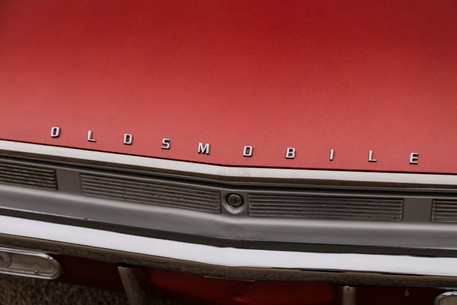 1961 Oldsmobile Starfire - Image 18 of 31