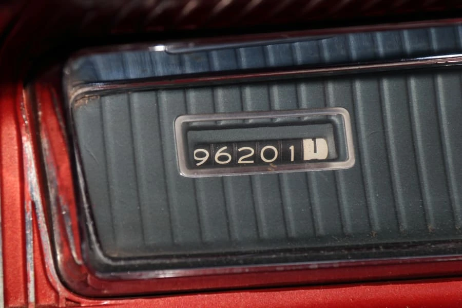 1961 Oldsmobile Starfire - Image 24 of 31