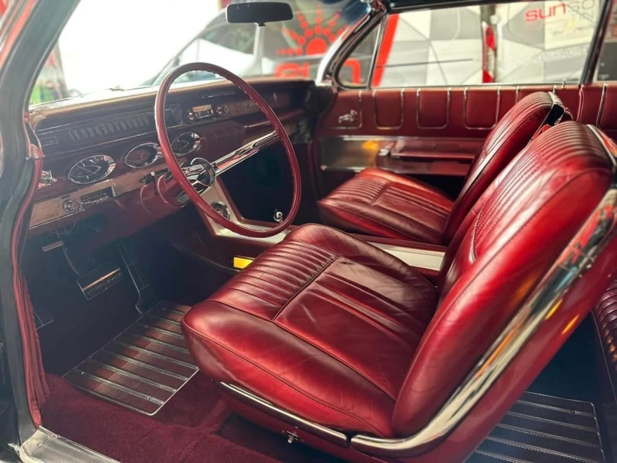 1961 Oldsmobile Starfire - Image 11 of 13