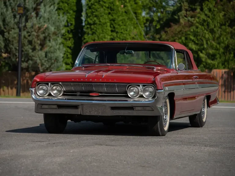 1961 Oldsmobile Starfire - Image 8 of 31