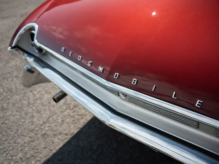 1961 Oldsmobile Starfire - Image 18 of 31