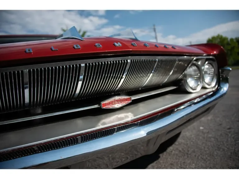 1961 Oldsmobile Starfire - Image 13 of 31