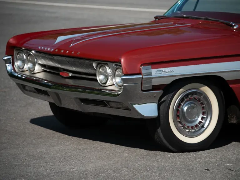 1961 Oldsmobile Starfire - Image 23 of 31