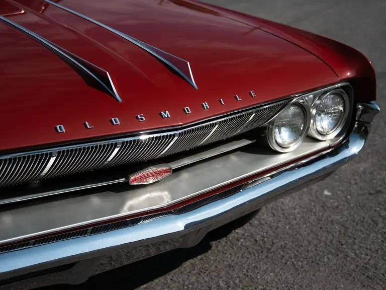 1961 Oldsmobile Starfire - Image 21 of 31