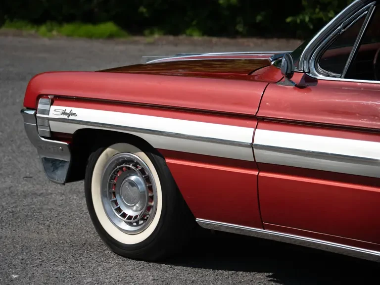 1961 Oldsmobile Starfire - Image 14 of 31