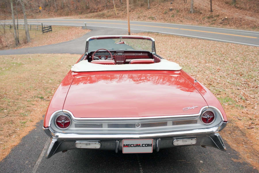 1961 Oldsmobile Starfire - Image 2 of 4