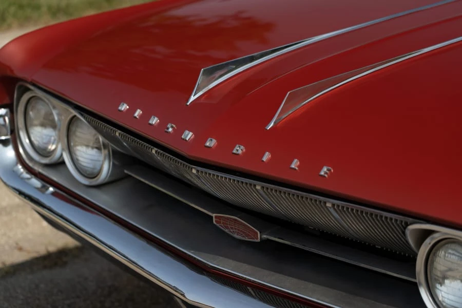 1961 Oldsmobile Starfire - Image 8 of 20