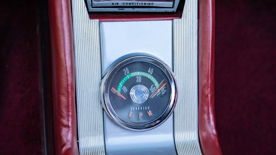 1961 Oldsmobile Starfire - Image 9 of 20