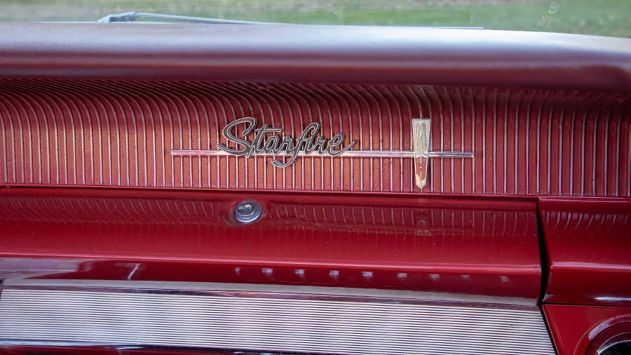1961 Oldsmobile Starfire - Image 19 of 20