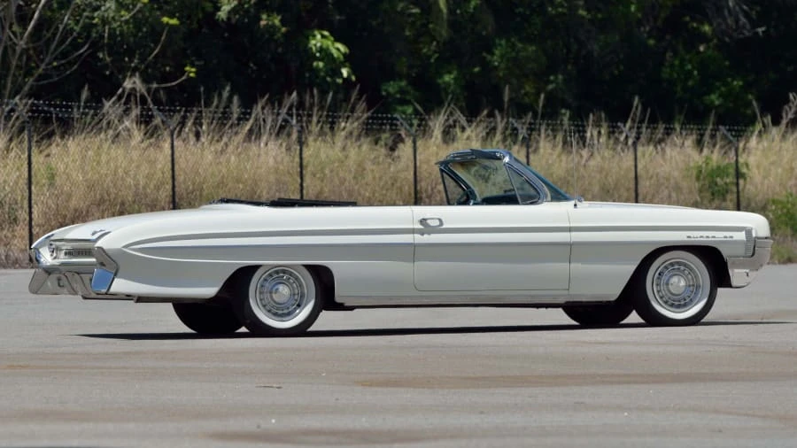 1961 Oldsmobile 88 - Image 7 of 31
