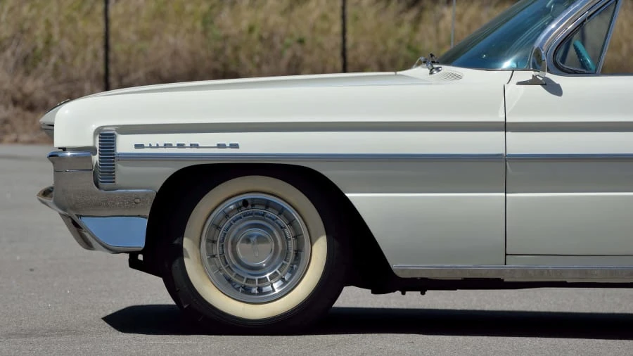 1961 Oldsmobile 88 - Image 19 of 31