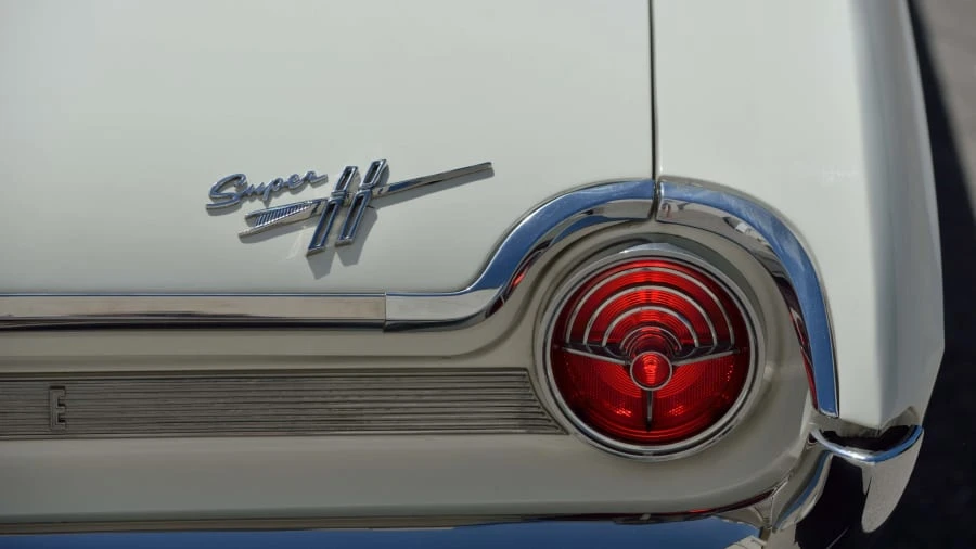 1961 Oldsmobile 88 - Image 14 of 31