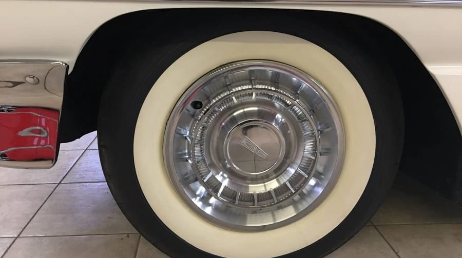 1961 Oldsmobile 88 - Image 7 of 9