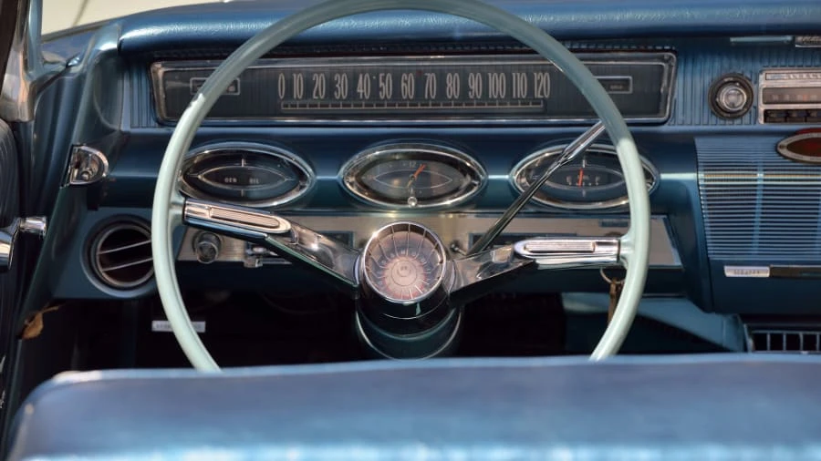 1961 Oldsmobile 88 - Image 22 of 31